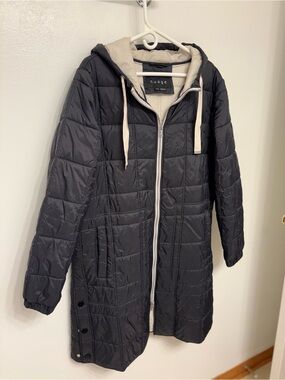 Nuage Black Quilted Hooded Long Puffer Coat with Cream Trim